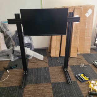 シングルモニタースタンドを組んでみました