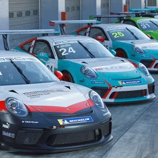 ワンコインレーシングシミュレーター臨時休業のお知らせ　11月12日