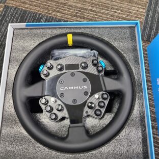 CAMMUS GT2 ステアリングホイール